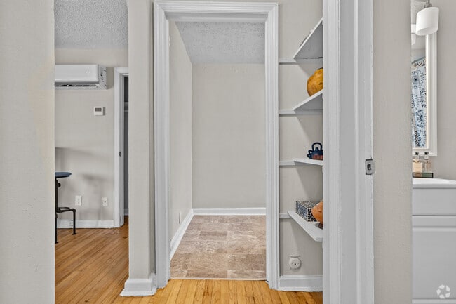 1BR Unit