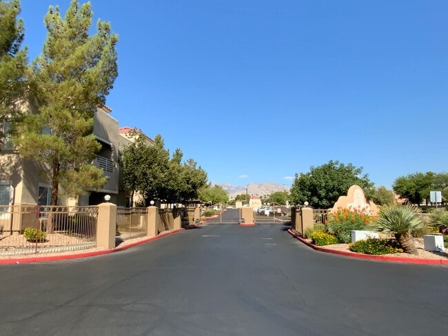 Photo - 2 Bed, 2 Bath, Condo with Pools, Fitness Center & Balcony located in Las Vegas, Nevada.