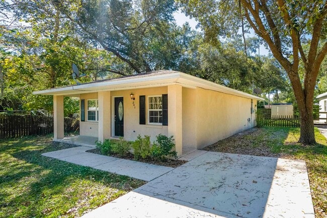 Photo - 241 Cantio Ave