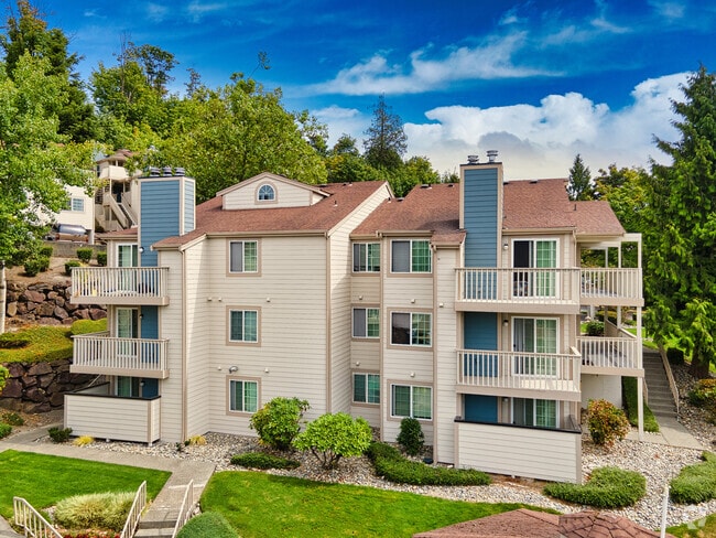 Newport Heights Apartments
