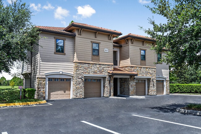 Sanctuary at Eagle Creek apartments — community photo