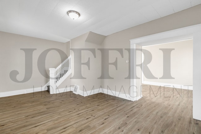 Photo - 3592 E 143rd St