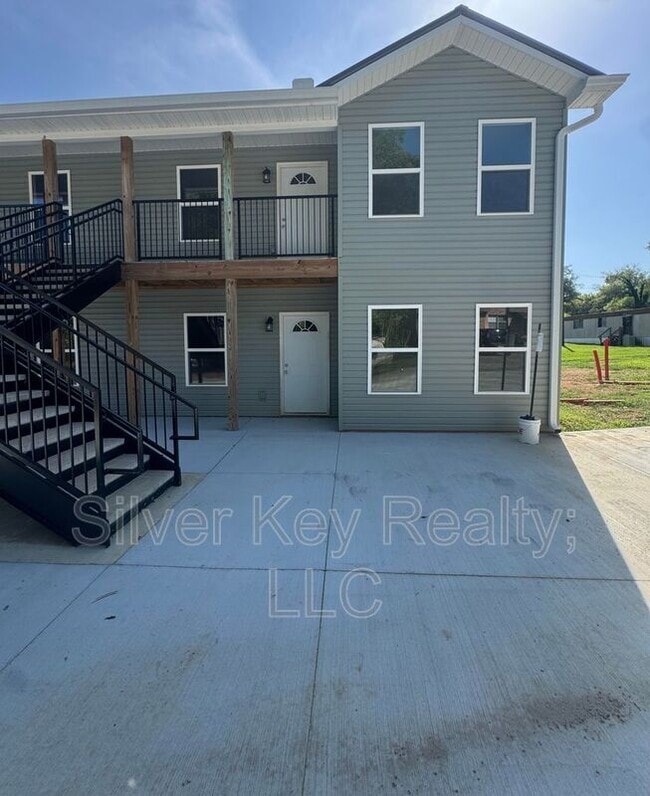 Photo - 1515 W Madison Ave