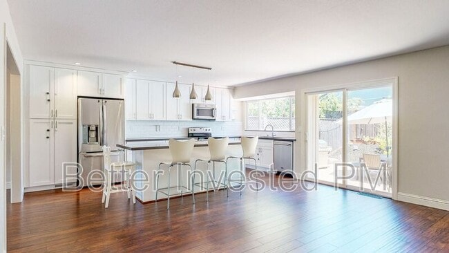 5366 El Mercado Pkwy