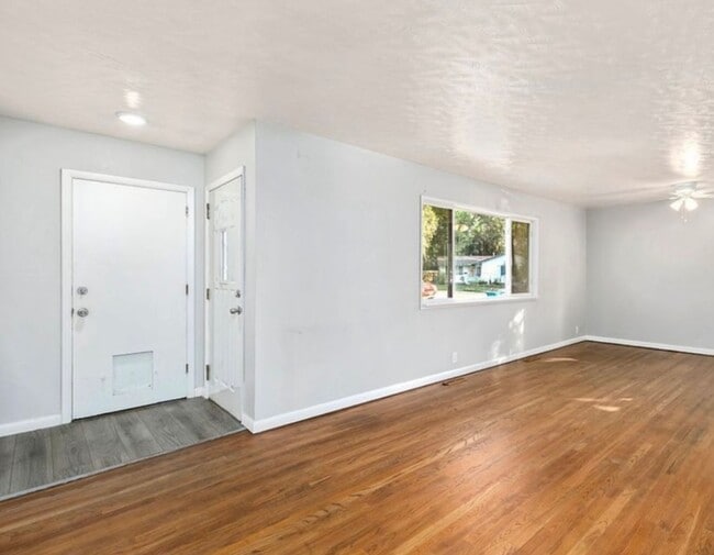 Photo - Charming 3 Bedroom / 2 Bath Home Near City Park – Fort Collins