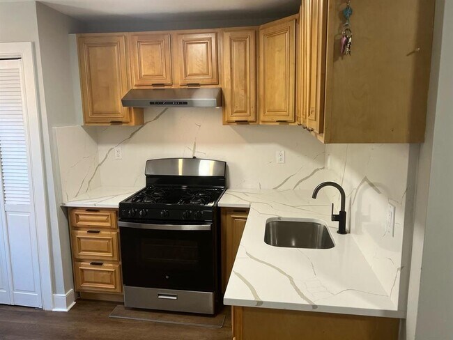 434 West Side Ave Unidad 1