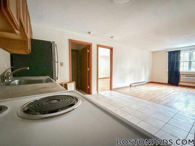 85 Charles St Unit 7