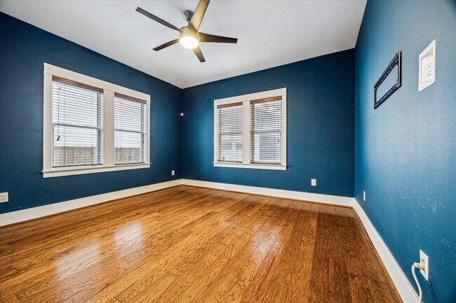 Photo - 1111 Adele St