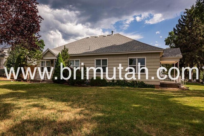 Photo - 2364 E Redondo Ave