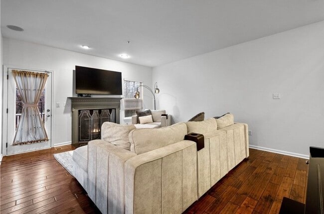 Photo - 294 Maple Ridge Dr