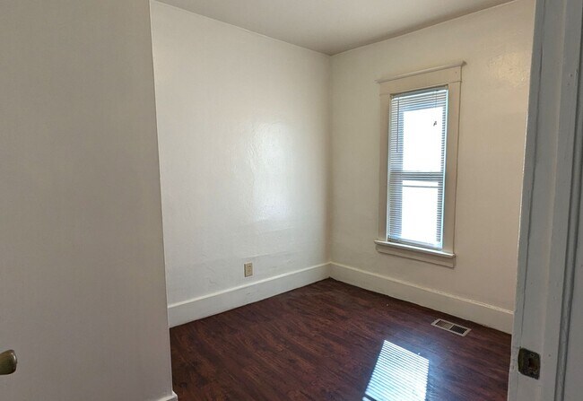 Photo - 2901 Temple St Unit 1