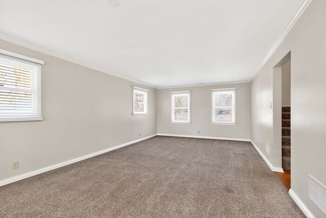 Photo - Beautiful Home surrounded by nature!