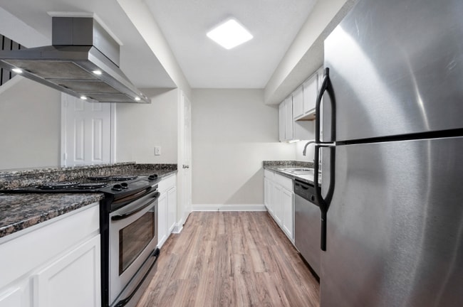 Photo - 351 Jackson Ave Unit 3c