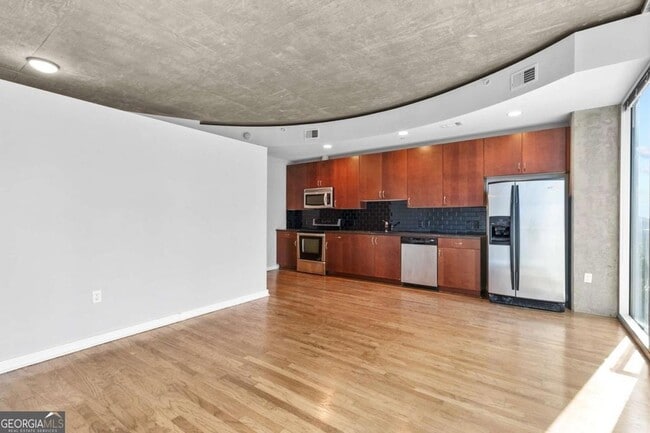 Photo - 400 W Peachtree St NW Unit 1010