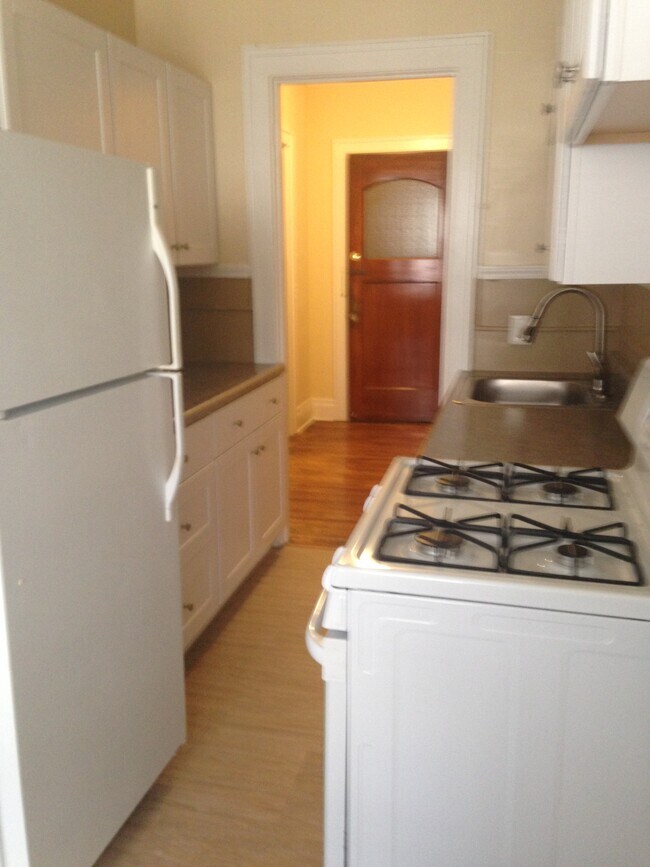 Shelbourne - Studio Kitchen