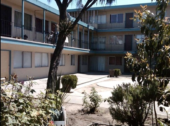 Photo - Fruitvale Apartments