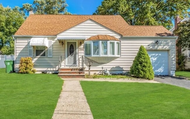 Photo - 1308 Sunnyfield Dr