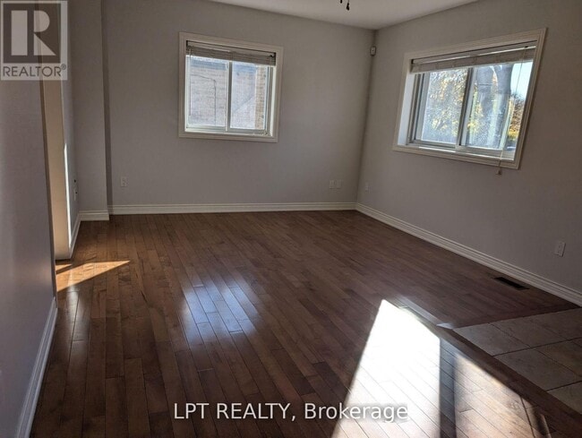 Photo - 9 Atkinson Ave