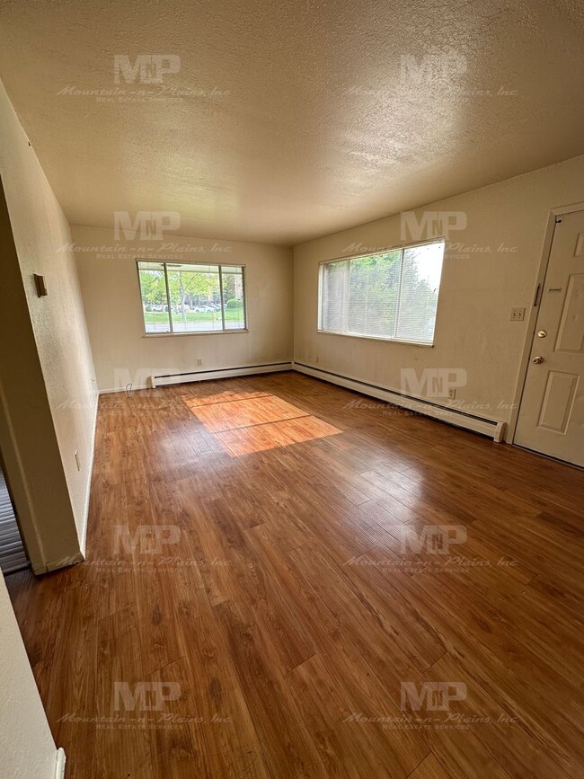 Photo - 1101 S Bryan Ave