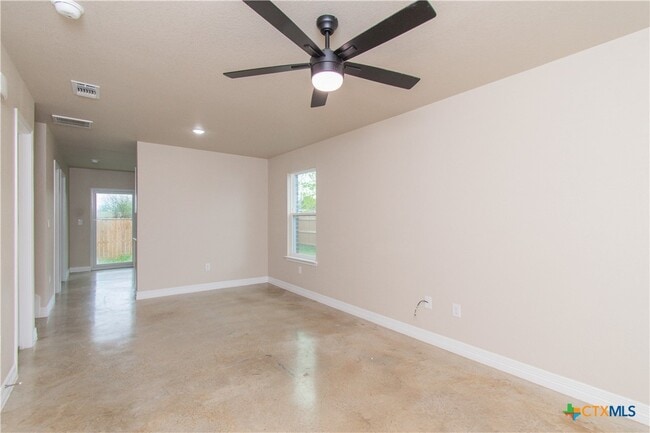 Photo - 806 White Meadow Ln