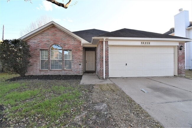 Building Photo - 18319 Forest Dew Dr