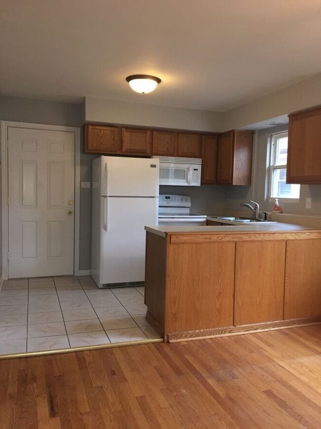 Building Photo - 10552 S Walden Pkwy Unit 2E