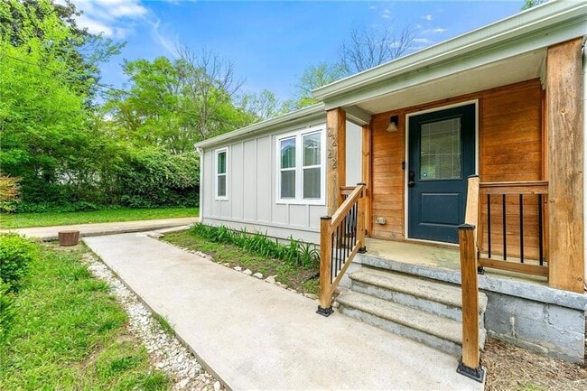 Photo - 2222 Penelope St NW