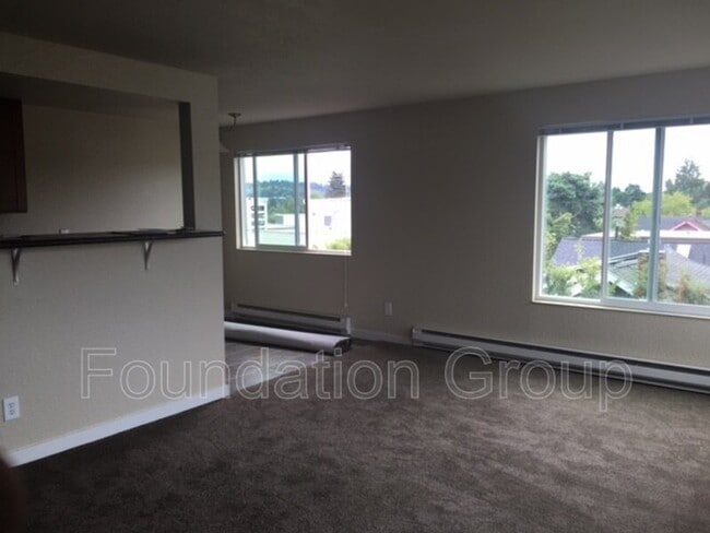 Photo - 2405 NW 65th St