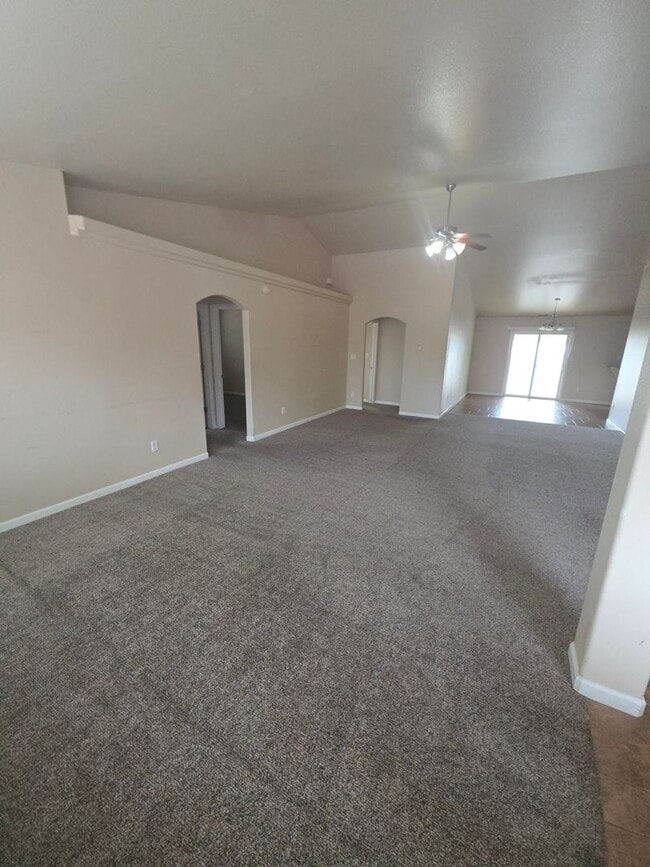 Photo - 3018 Oakwood Dr Apartment Unit 3A