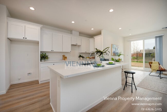 Photo - 551 Fox Hunt Wy