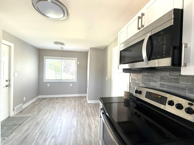 Photo - 1148 5th Ave SE Unit 2