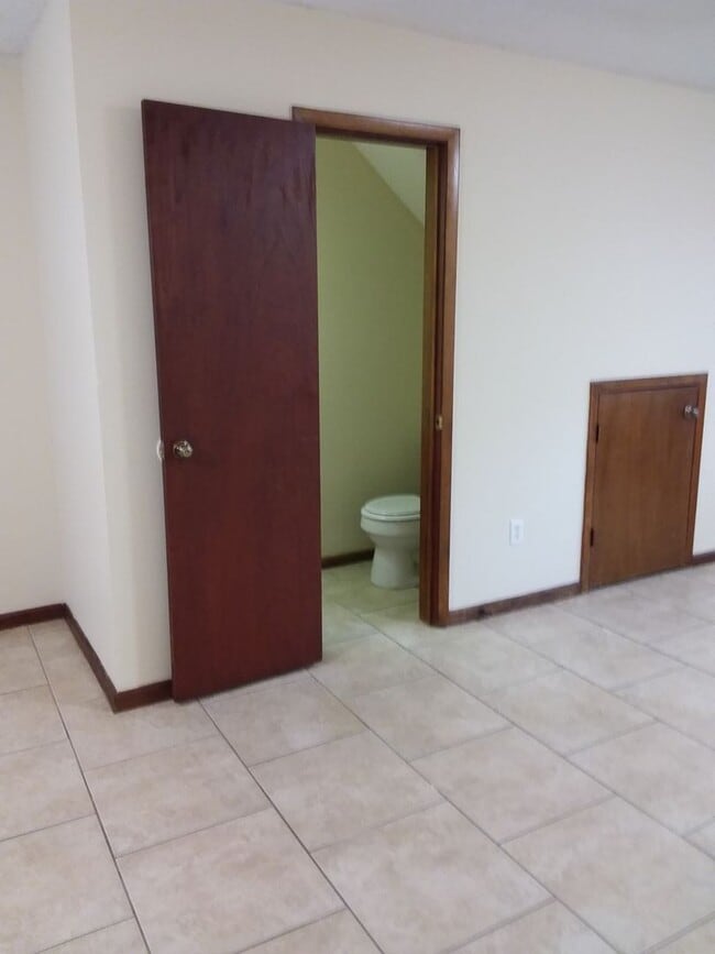 Photo - Mandarin - 2/2.5 townhome