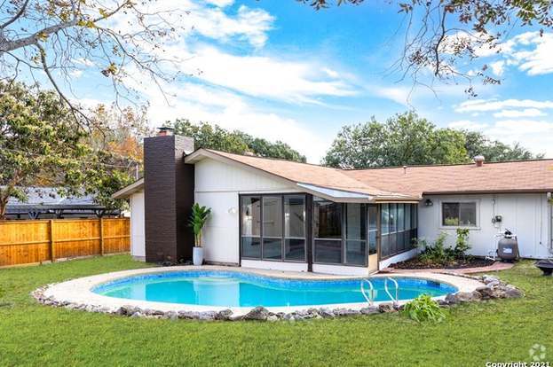 Building Photo - 1015 Cerro Alto Dr Rental
