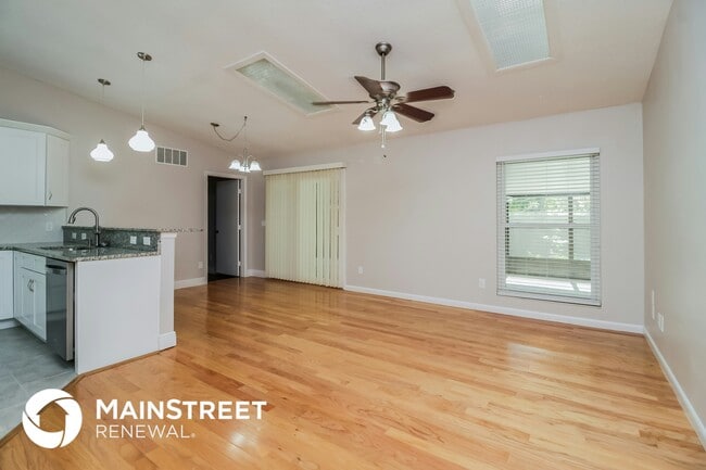 Photo - 644 Cypress Ln