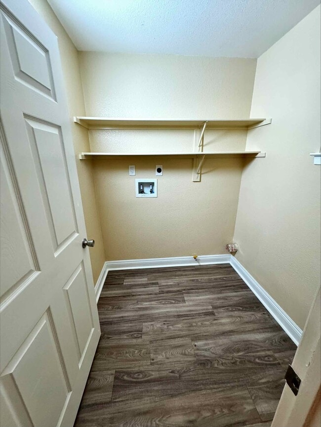 137 HAWKINS - Stuart Mesa - Military Housing