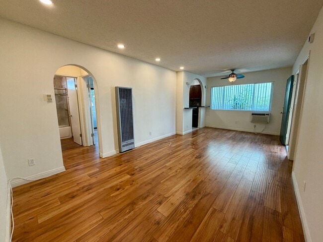 Photo - 12618 Pacific Ave Unit 01