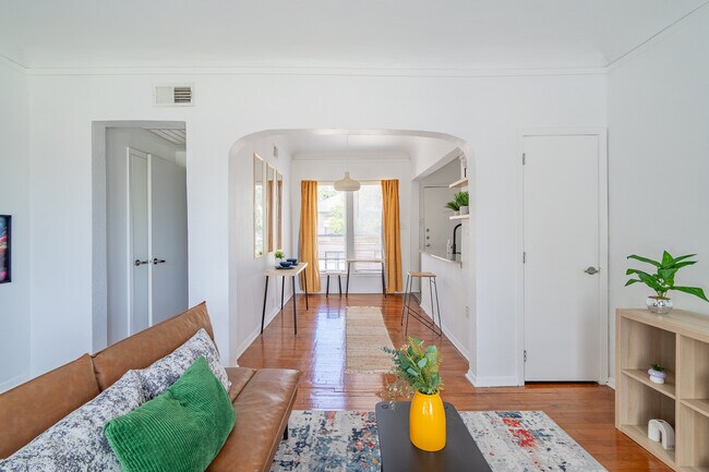 Photo - 5305 Reiger Ave