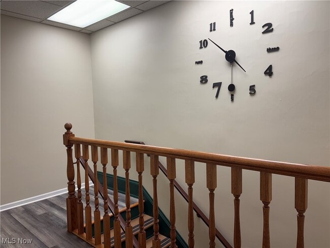 Photo - 158 N Broadway St Unit Upper