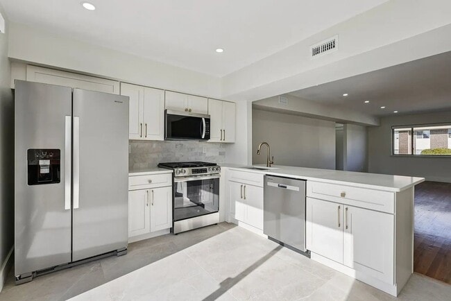 Photo - 1200 Bradley Ct Unit 706