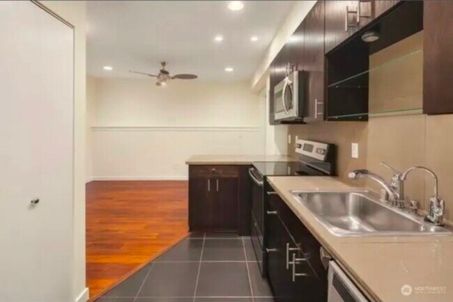 Photo - 6547 42nd Ave SW Unit Loft 42