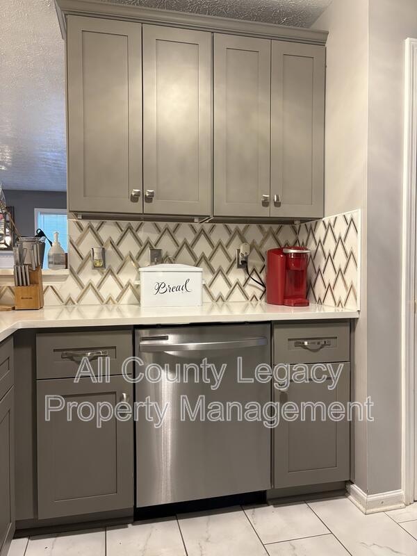 Photo - 3022 Winding Grove Dr