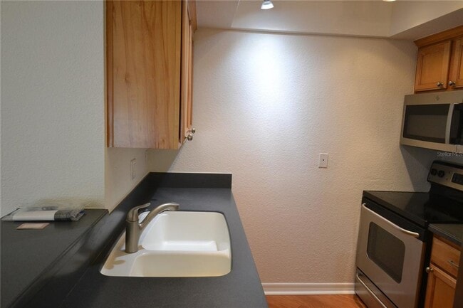 Photo - 718 Lyndhurst St Unit 922