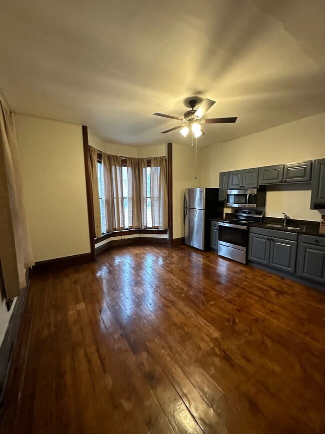 Photo - 511 E 5th St Unidad B