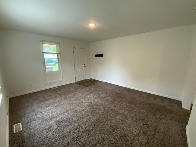 Photo - 1800 Gordon St Unit Apt B