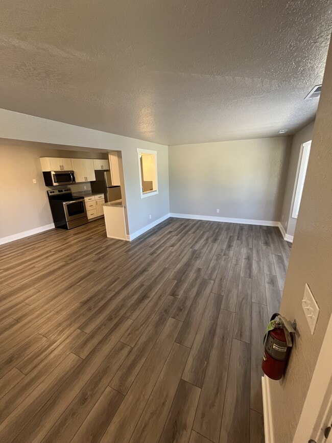 Photo - 2852 Green Meadow Dr