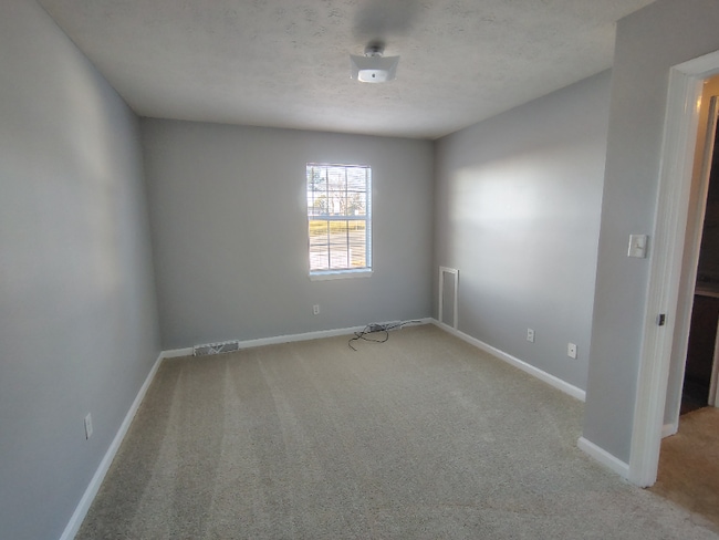 Photo - 7 Duiguid Dr