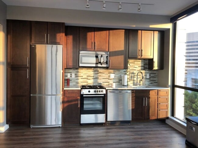 Photo - 1320 Fenwick Ln