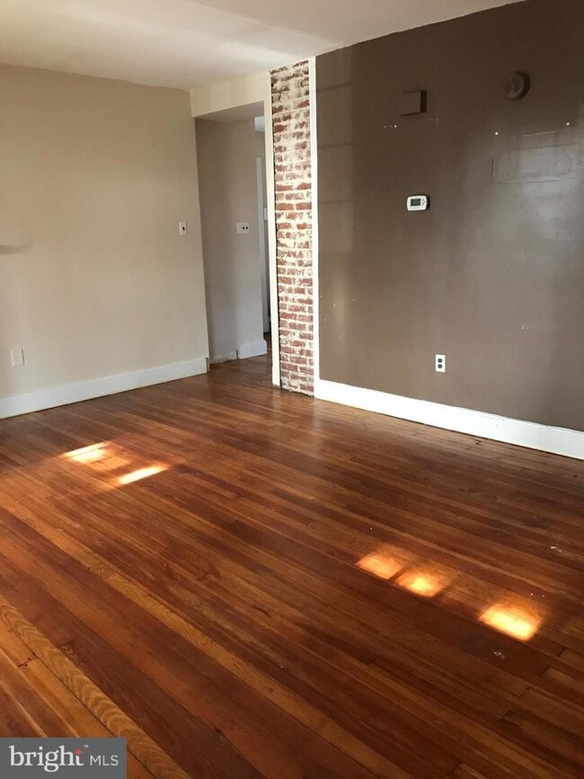 Sala de estar - 2125 Old Welsh Rd Unidad 1st Floor