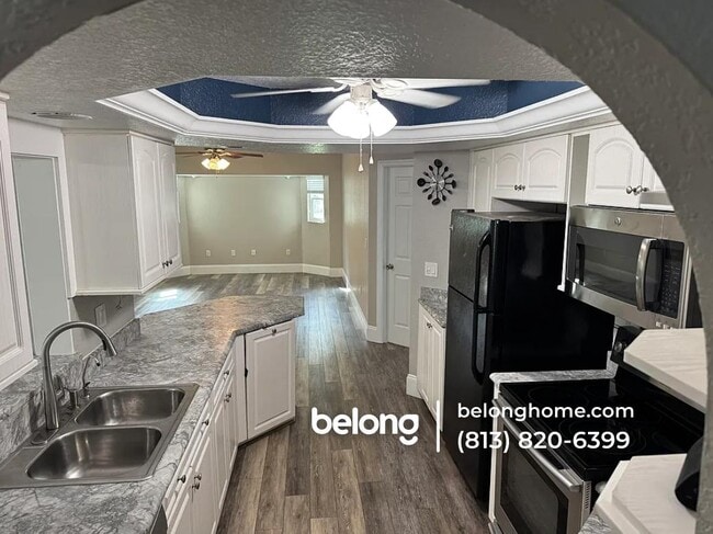 Photo - 17030 Kellog Ave