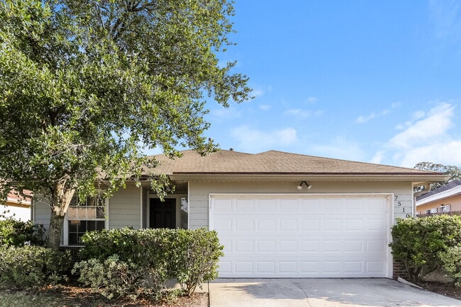 Photo - 7510 International Village Dr House